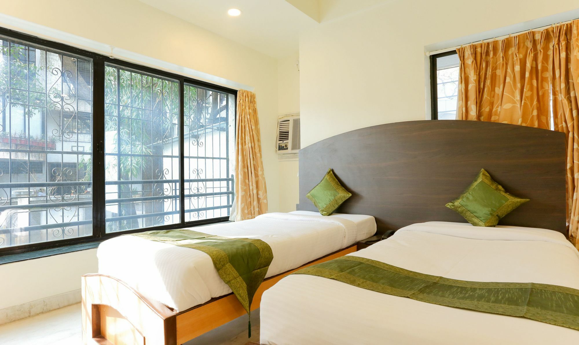 Itsy Hotels Hill View Ex Πούνε Εξωτερικό φωτογραφία