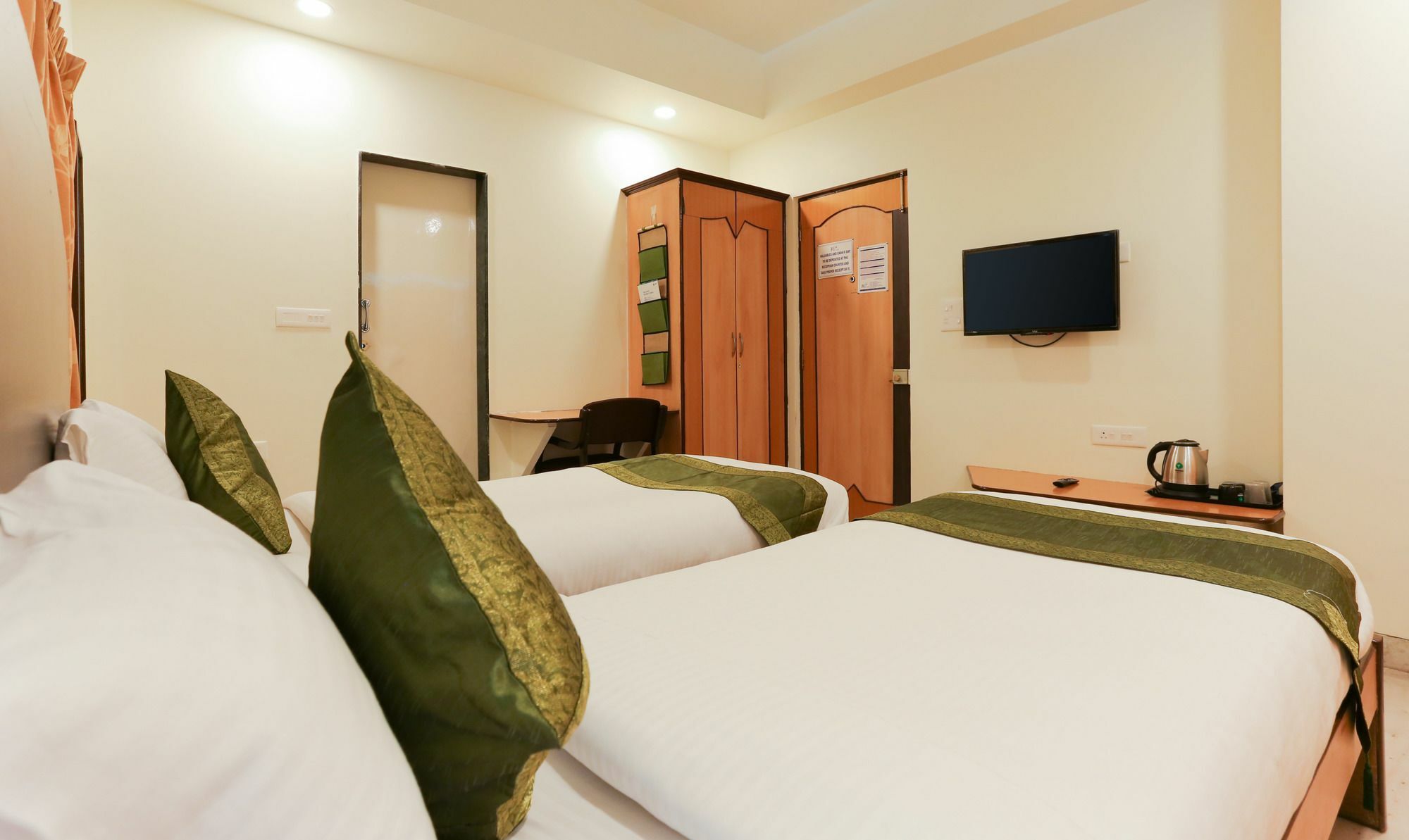 Itsy Hotels Hill View Ex Πούνε Εξωτερικό φωτογραφία