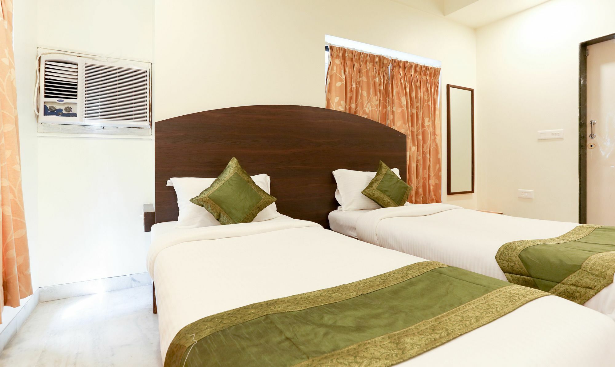 Itsy Hotels Hill View Ex Πούνε Εξωτερικό φωτογραφία