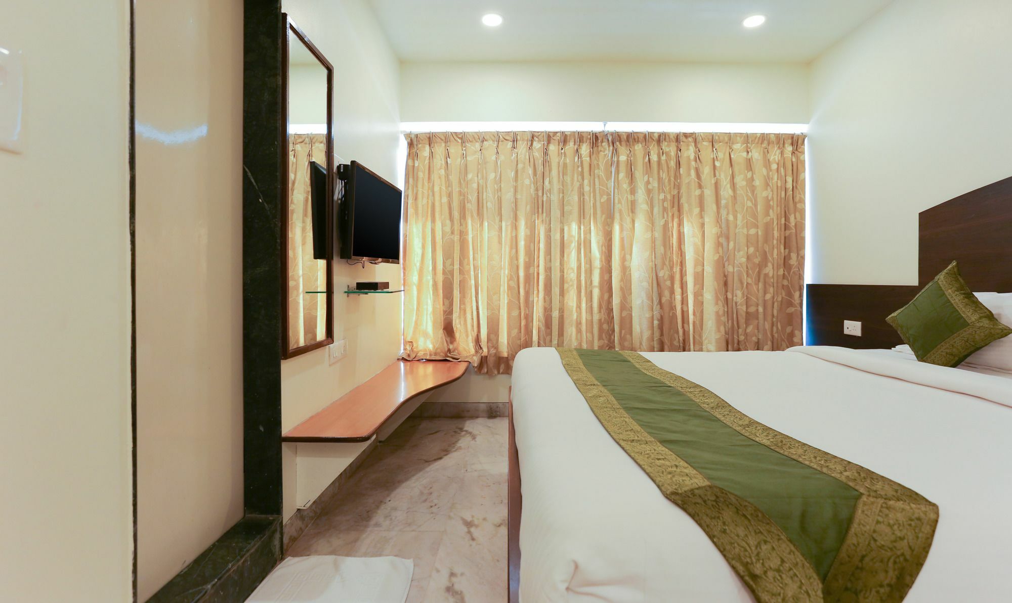 Itsy Hotels Hill View Ex Πούνε Εξωτερικό φωτογραφία
